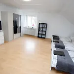 Business & Travel Apartment, 15 Min Messe